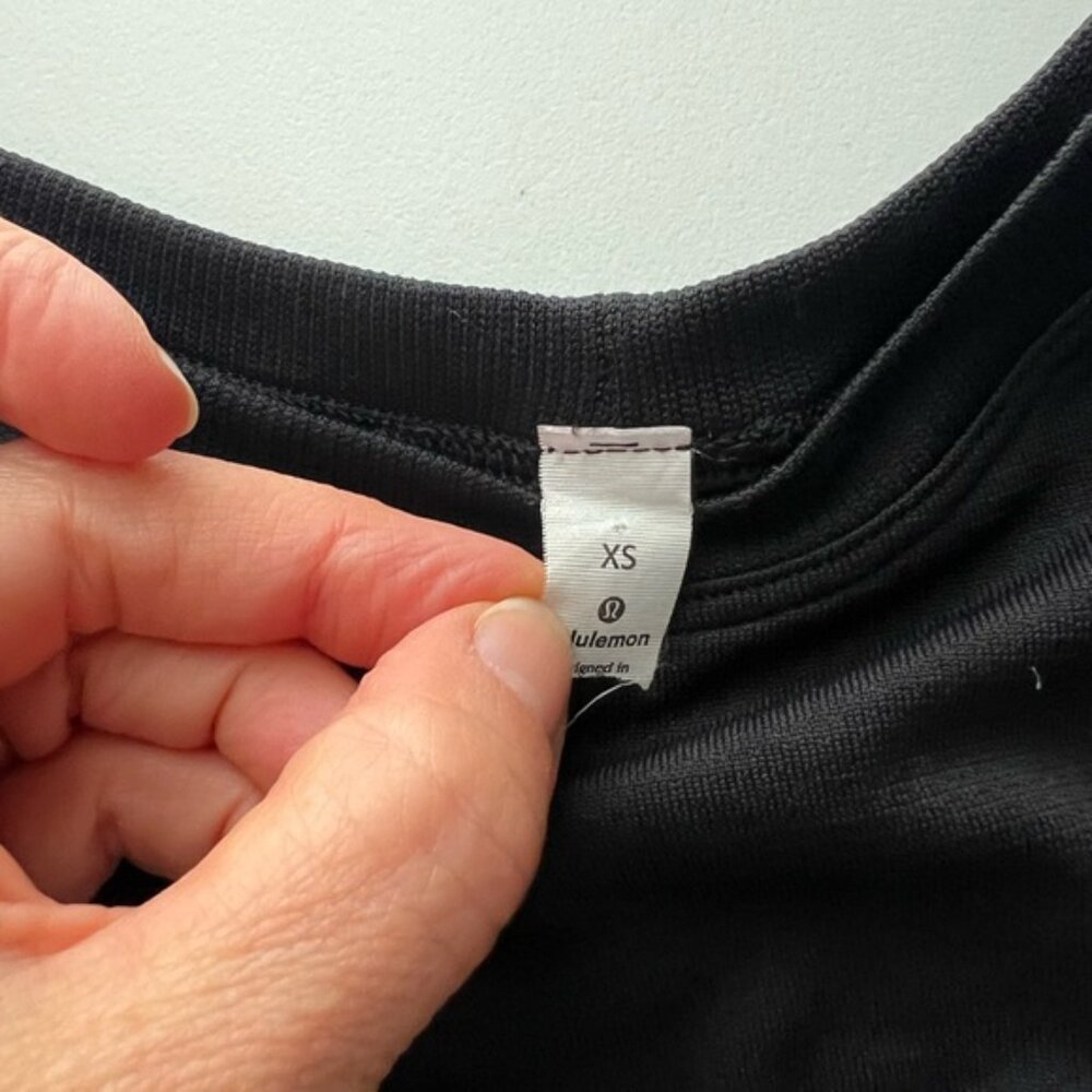 Lululemon Train To Be Short Sleeve Shirt Black Size XS - Picture 3 of 3